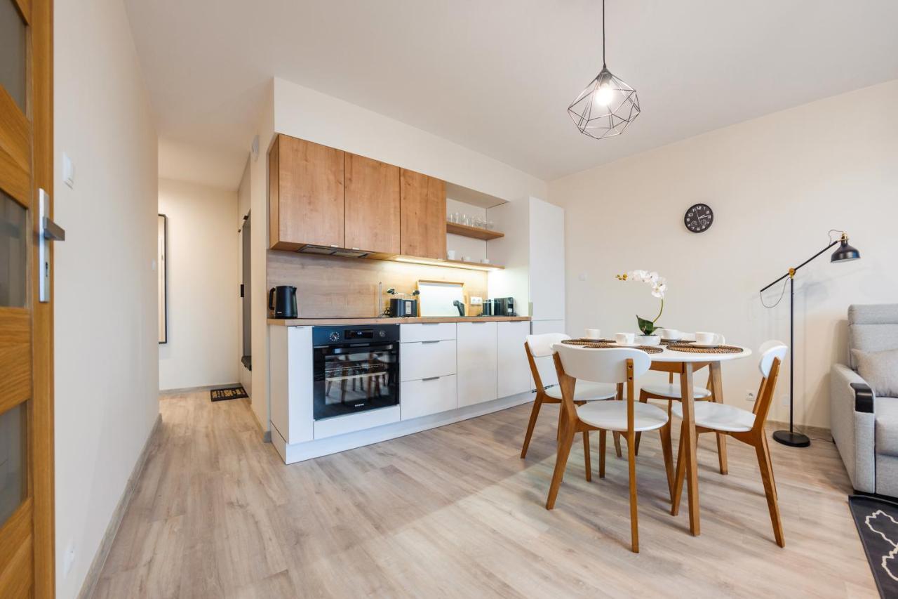 Apartamenty Sun & Snow Kolobrzeg Resorts Z Basenem ภายนอก รูปภาพ
